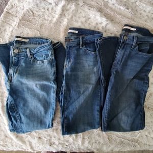 Women's Levi's 711 skinny jeans size 27 (three pair)